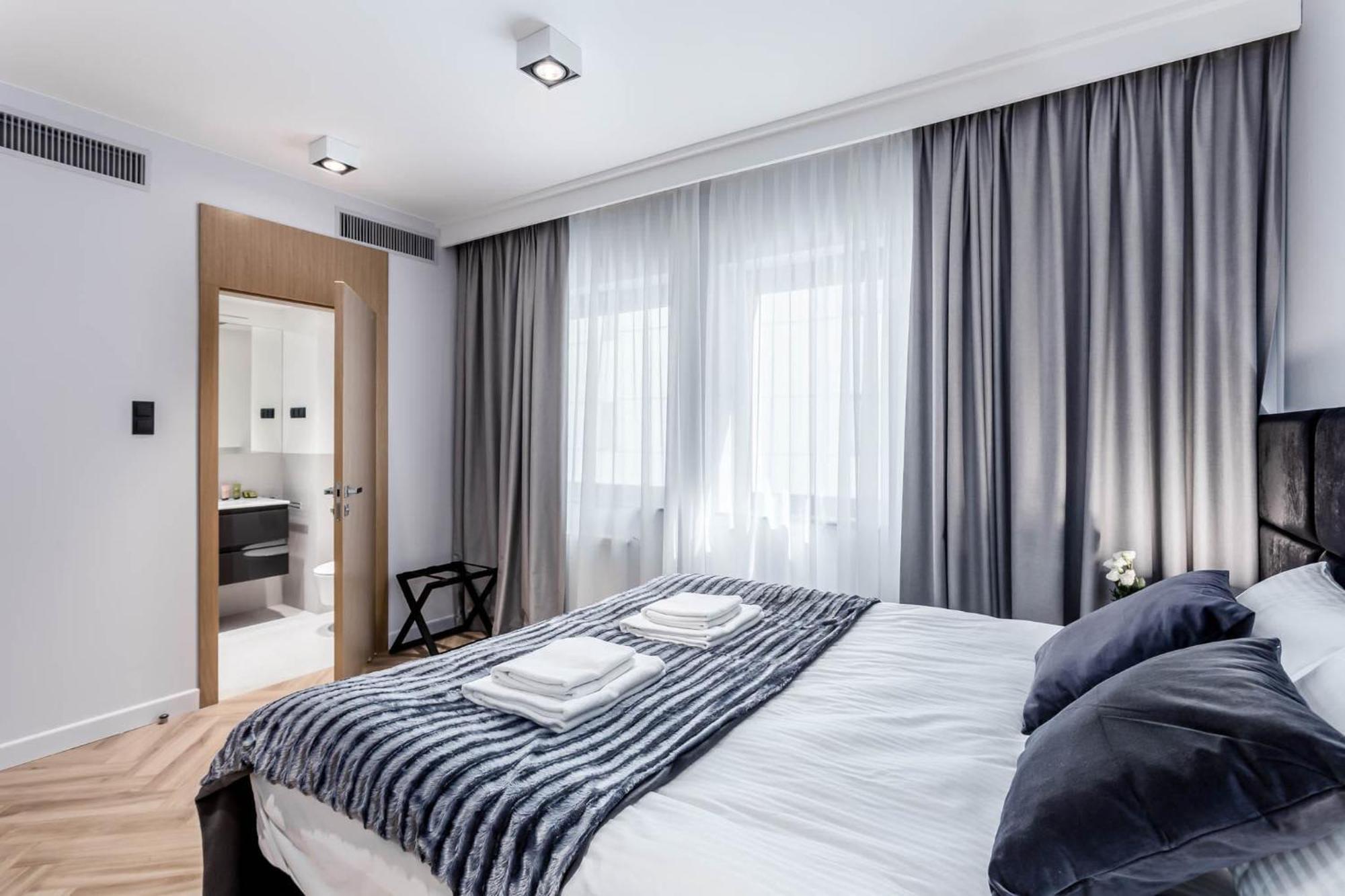 Deo Plaza - Apartamenty W Sercu Gdanska By Rent Like Home Ngoại thất bức ảnh